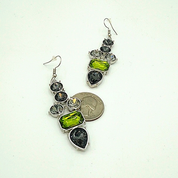 Rhinestone Dangle Drop Earrings Emerald Round Teardrop Rhinestone Earrings - Picture 6 of 7